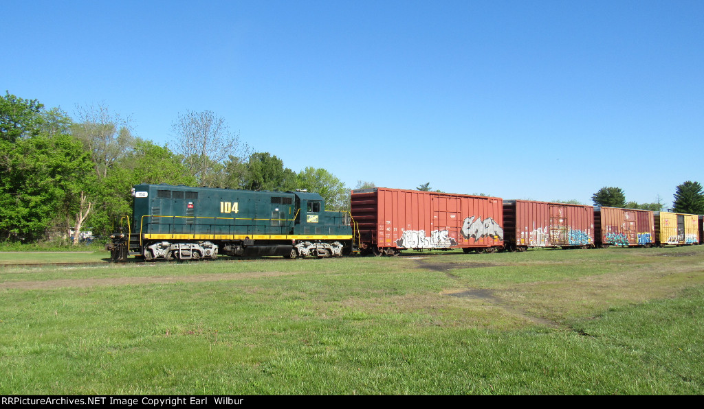 Ohio South Central Railroad (OSCR) 104